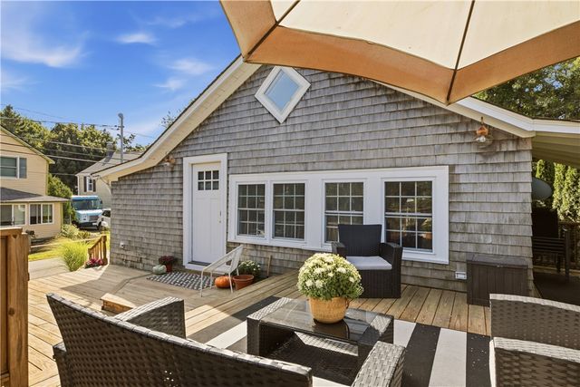 1024 ANTHONY Road, Portsmouth, RI 02871