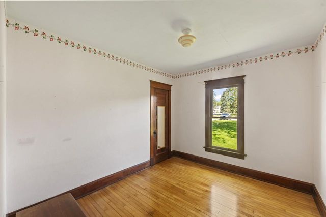 W282N6836 Main STREET, Merton, WI 53056