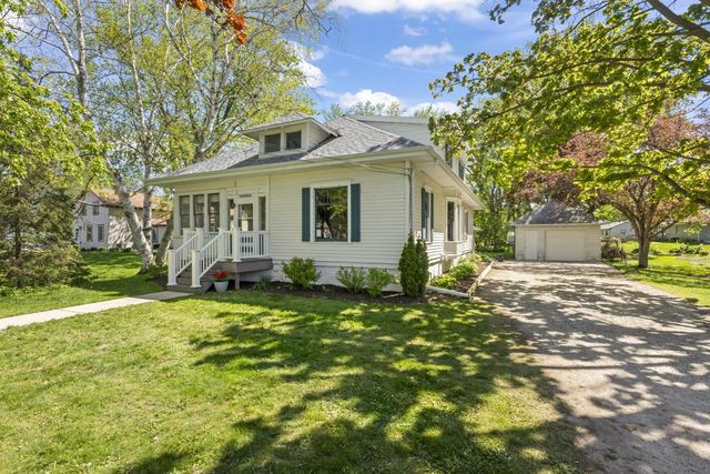 W282N6836 Main STREET, Merton, WI 53056