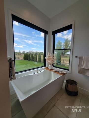 10510 Ryken Meadows Ln, Star, ID 83669
