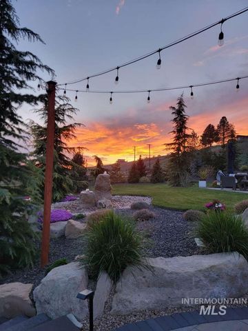 10510 Ryken Meadows Ln, Star, ID 83669