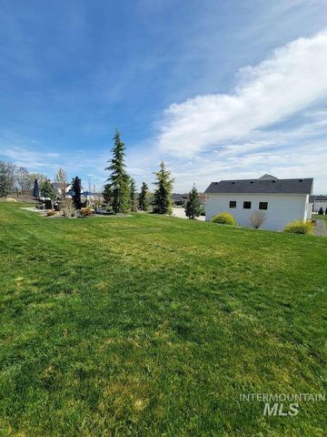 10510 Ryken Meadows Ln, Star, ID 83669