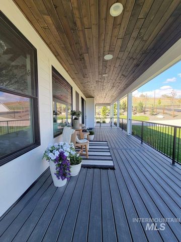 10510 Ryken Meadows Ln, Star, ID 83669