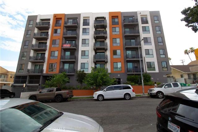 955 Fedora 408, Los Angeles, CA 90006