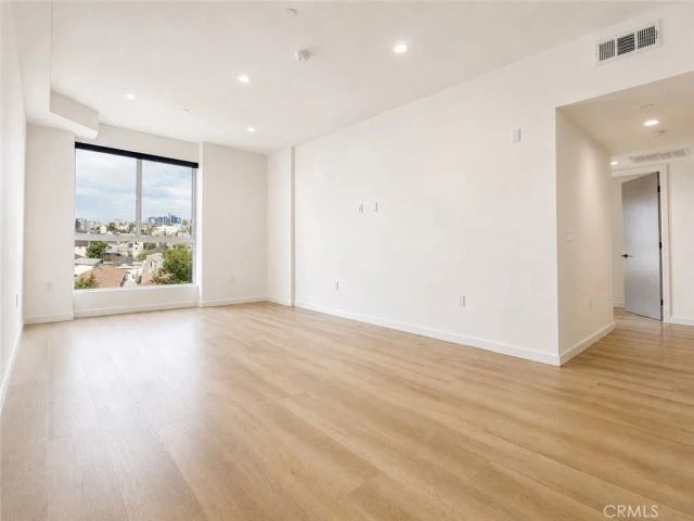 955 Fedora 408, Los Angeles, CA 90006