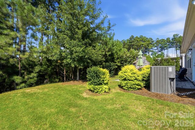 1017 Dali Boulevard, Mount Holly, NC 28120
