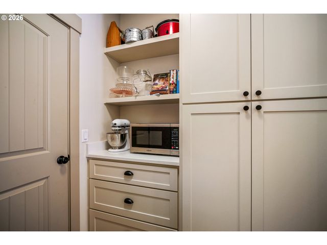 456 CHURCHDALE Ave, Keizer, OR 97303