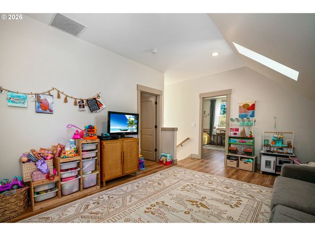 456 CHURCHDALE Ave, Keizer, OR 97303