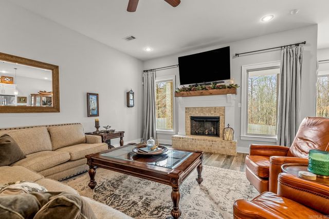 18805 Lochridge Drive, Little Rock, AR 72210