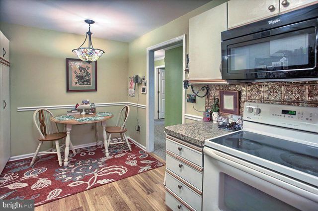 563 ROSLAIRE DR, Hummelstown, PA 17036