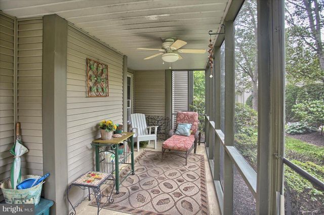 563 ROSLAIRE DR, Hummelstown, PA 17036