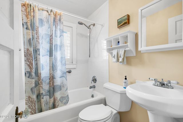 202 Lake Avenue, Bay Head, NJ 08742