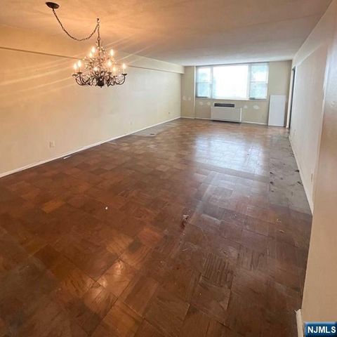 250 Gorge Road 7-H, Cliffside Park, NJ 07010