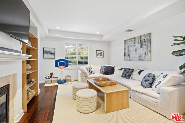 12975 Agustin Place 134, Los Angeles, CA 90094