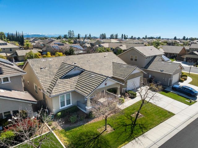 2885 Blackwood Avenue, Clovis, CA 93619