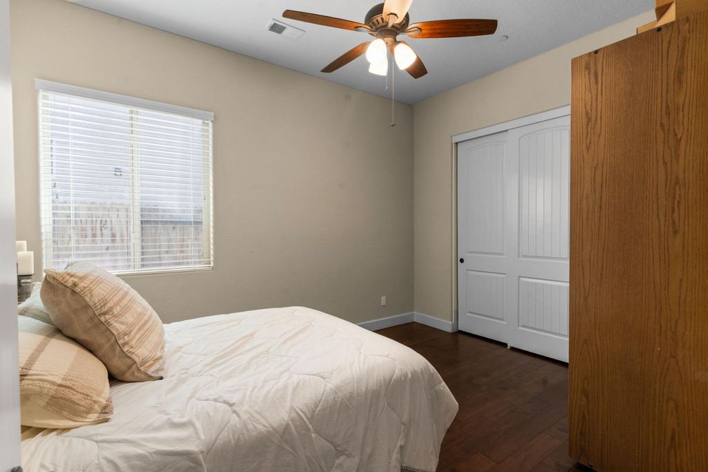 Image 24 of property listing at 2885 Blackwood Avenue, Clovis, CA 93619