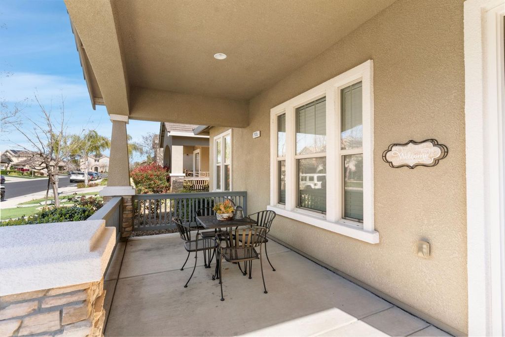 Image 36 of property listing at 2885 Blackwood Avenue, Clovis, CA 93619