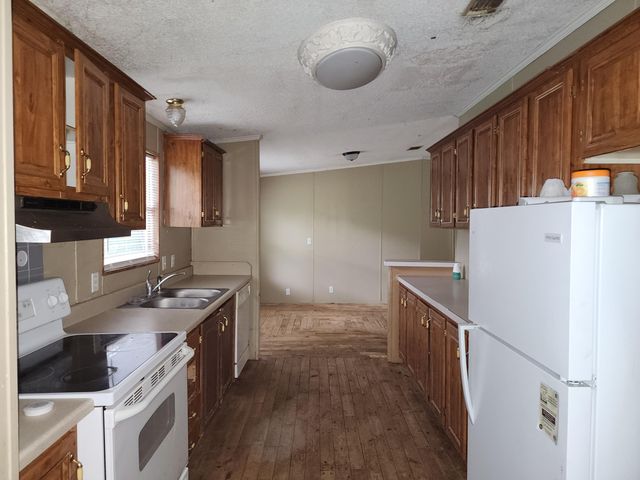 7825 County Lane 186, Carthage, MO 64836