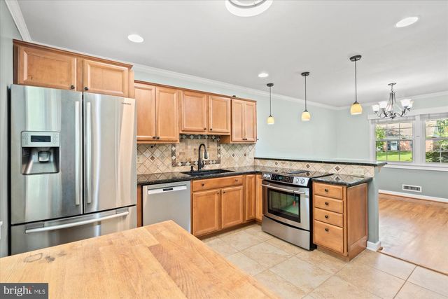 8705 BLUEDALE ST, Alexandria, VA 22308