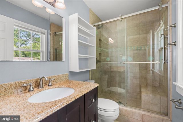 8705 BLUEDALE ST, Alexandria, VA 22308