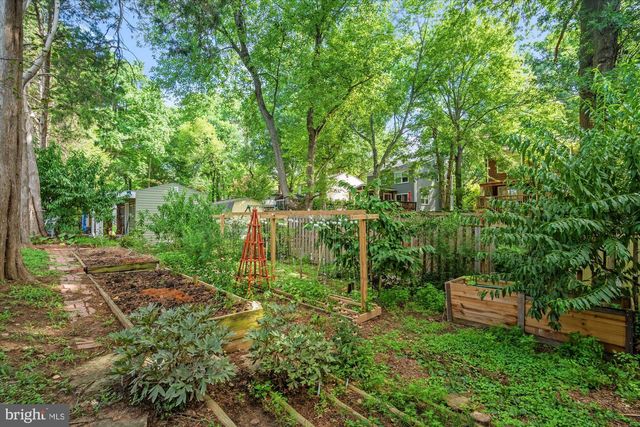 8705 BLUEDALE ST, Alexandria, VA 22308