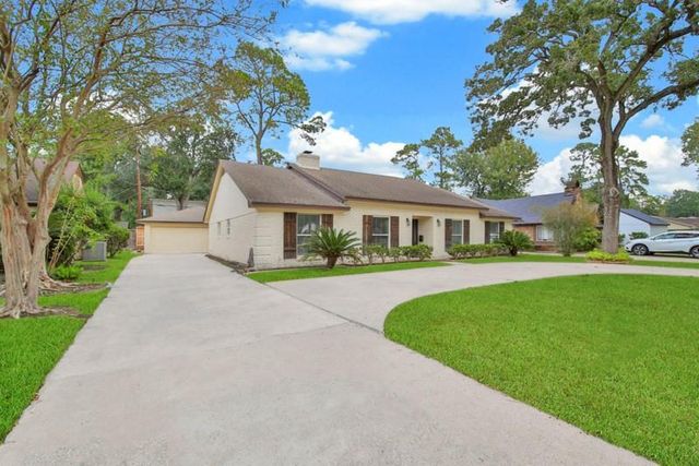 10042 Briar Forest Drive, Houston, TX 77042