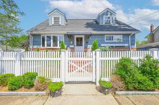 118 Edmund, Lynbrook, NY 11563