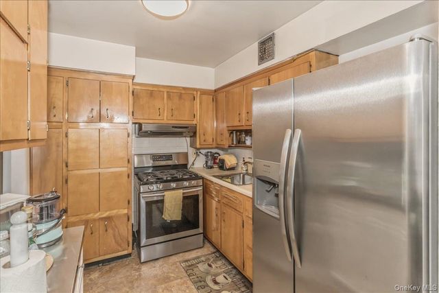 22250 Braddock Avenue, Queens Village, NY 11428