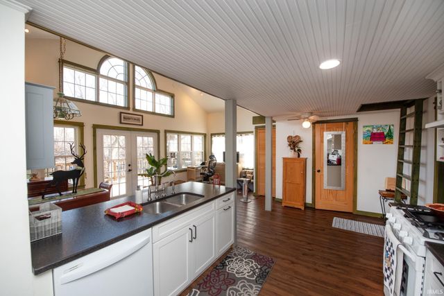 6559 N 1225, Monticello, IN 47960