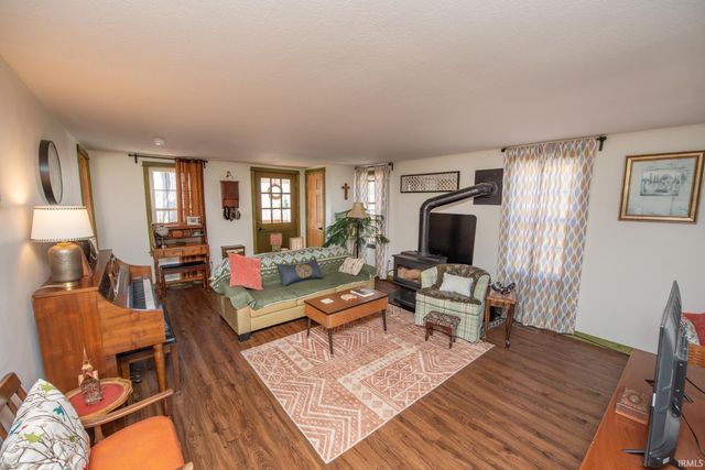 6559 N 1225, Monticello, IN 47960