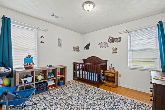 5084 WOODLARK AVE, Memphis, TN 38117
