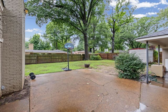 5084 WOODLARK AVE, Memphis, TN 38117