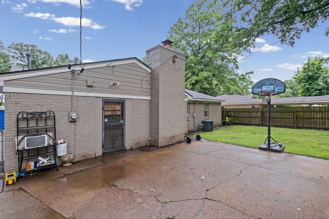 5084 WOODLARK AVE, Memphis, TN 38117