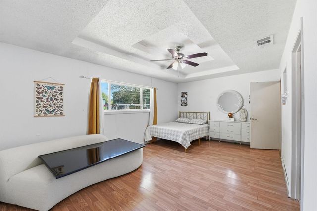 6203 Sunnygate Drive, Spring, TX 77373