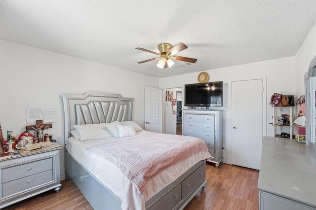 6203 Sunnygate Drive, Spring, TX 77373