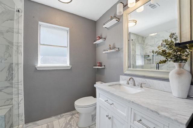 6203 Sunnygate Drive, Spring, TX 77373