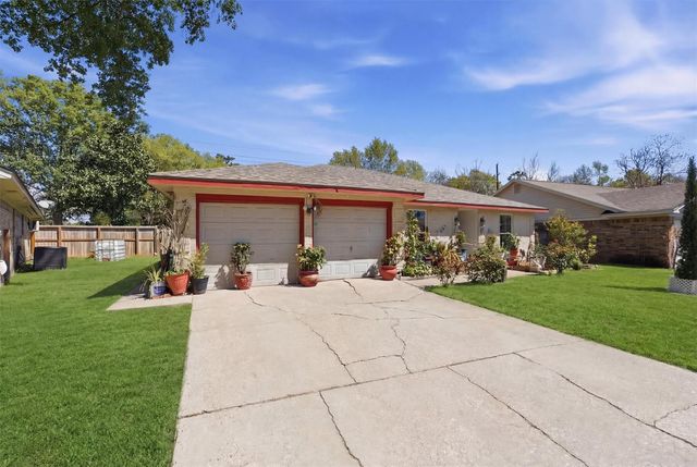 6203 Sunnygate Drive, Spring, TX 77373