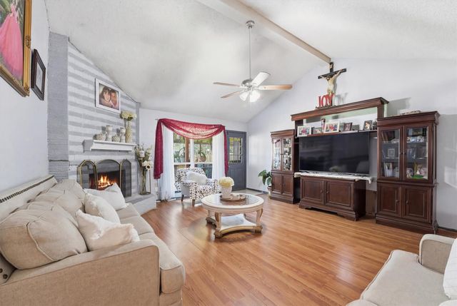 6203 Sunnygate Drive, Spring, TX 77373