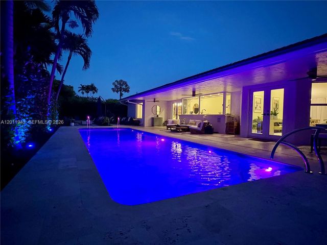10461 SW 121st St, Miami, FL 33176