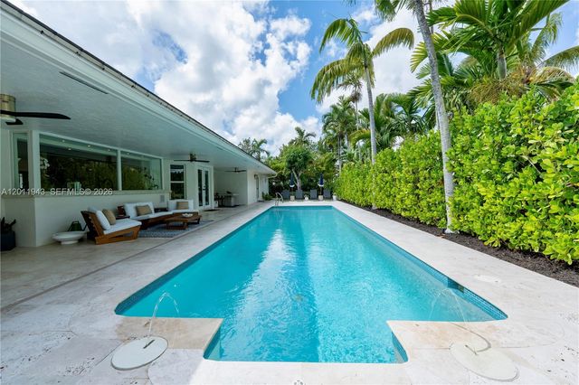 10461 SW 121st St, Miami, FL 33176