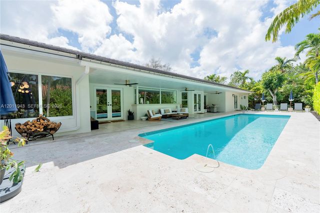 10461 SW 121st St, Miami, FL 33176