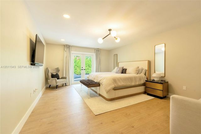 10461 SW 121st St, Miami, FL 33176