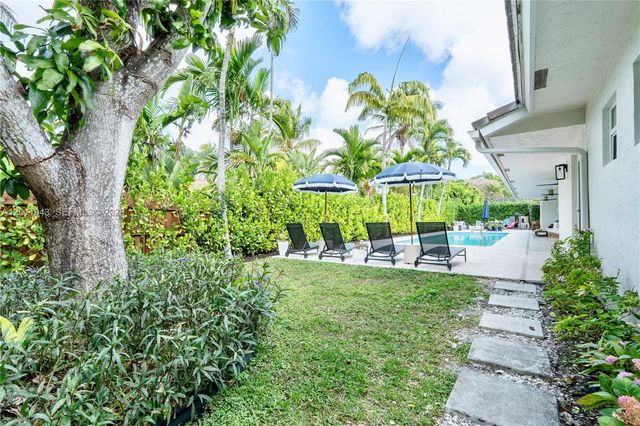 10461 SW 121st St, Miami, FL 33176