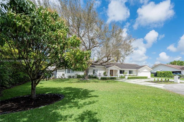10461 SW 121st St, Miami, FL 33176