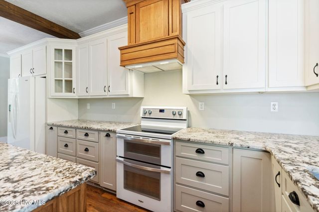 561 White Tail Lane, Willard, NC 28478