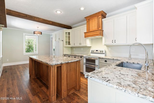 561 White Tail Lane, Willard, NC 28478