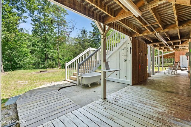 561 White Tail Lane, Willard, NC 28478