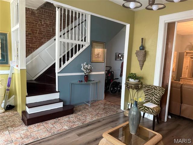 2935 Saint Vincent Avenue, St Louis, MO 63104