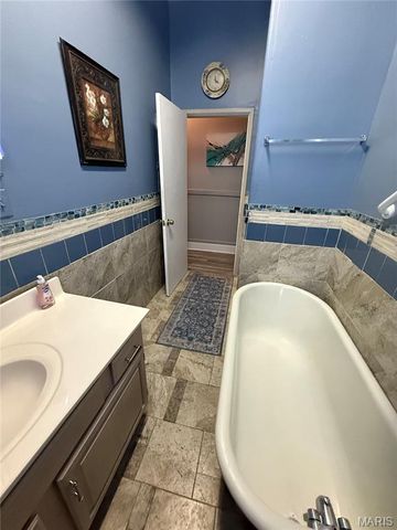 2935 Saint Vincent Avenue, St Louis, MO 63104