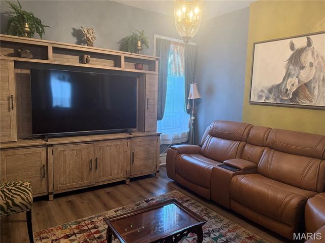 2935 Saint Vincent Avenue, St Louis, MO 63104